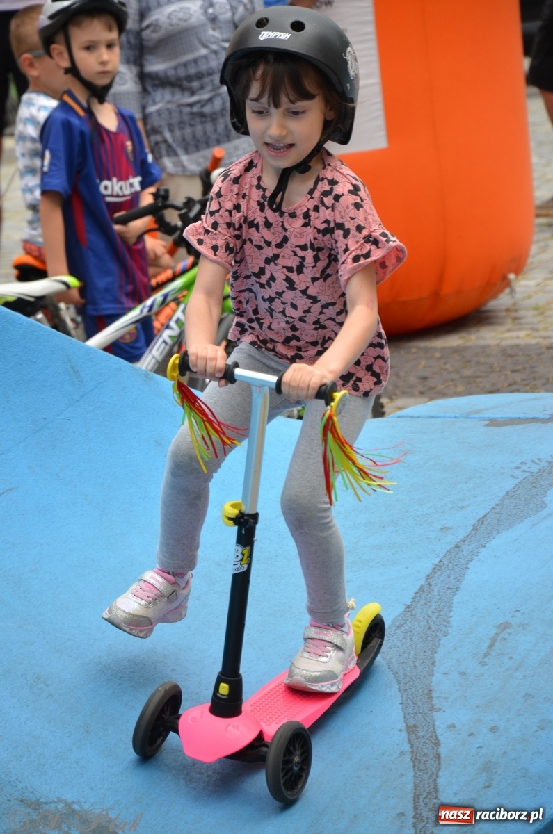 Zdjęcie w galerii na portalu naszraciborz.pl: Racibórz kocha rower. Trzecia edycja festiwalu wiadomości z regionu