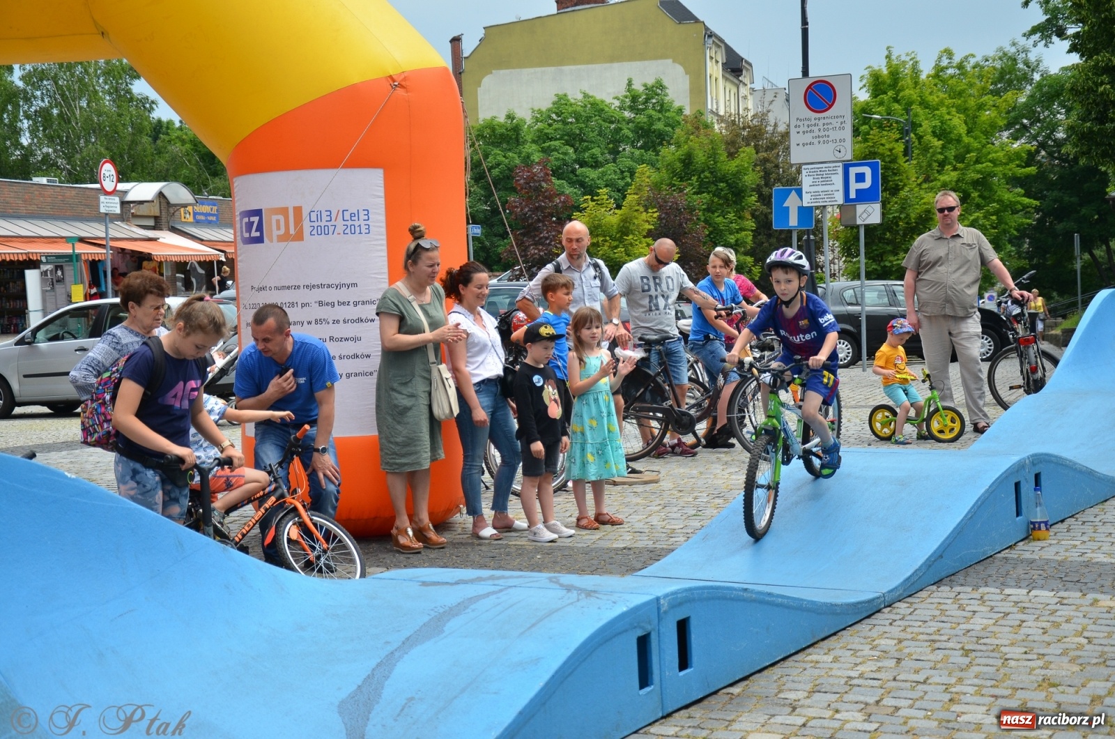Zdjęcie w galerii na portalu naszraciborz.pl: Racibórz kocha rower. Trzecia edycja festiwalu wiadomości z regionu