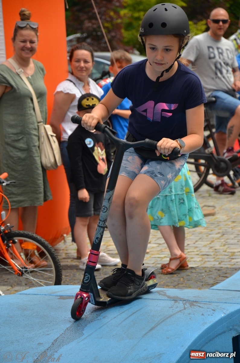 Zdjęcie w galerii na portalu naszraciborz.pl: Racibórz kocha rower. Trzecia edycja festiwalu wiadomości z regionu