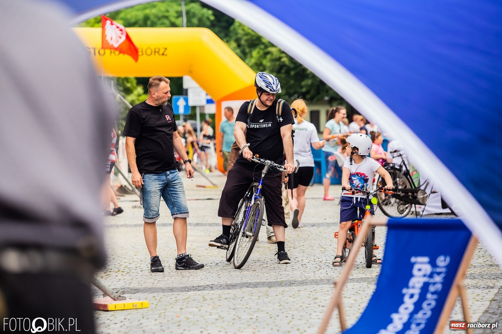 Zdjęcie w galerii na portalu naszraciborz.pl: Racibórz kocha rower. Trzecia edycja festiwalu wiadomości z regionu