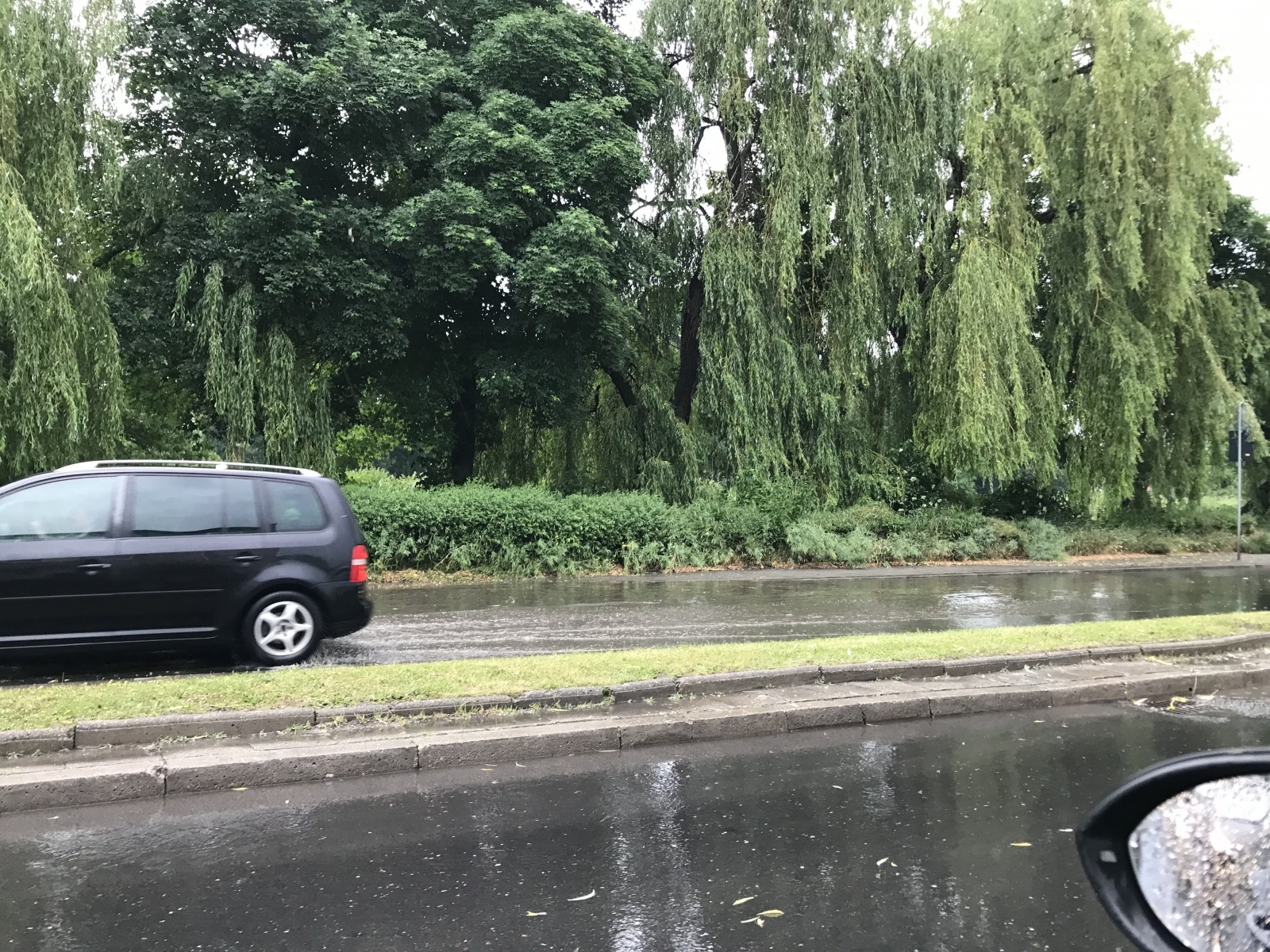 Zdjęcie w galerii na portalu naszraciborz.pl: Nawałnica nad powiatem raciborskim. Ponad dwadzieścia zastępów w akcji wiadomości z regionu