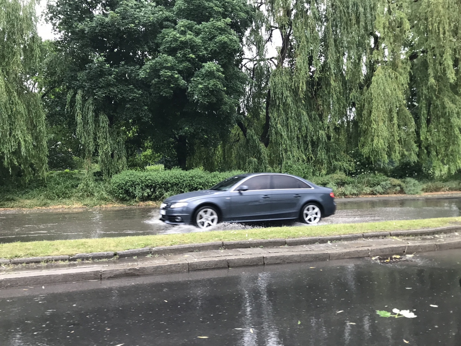 Zdjęcie w galerii na portalu naszraciborz.pl: Nawałnica nad powiatem raciborskim. Ponad dwadzieścia zastępów w akcji wiadomości z regionu