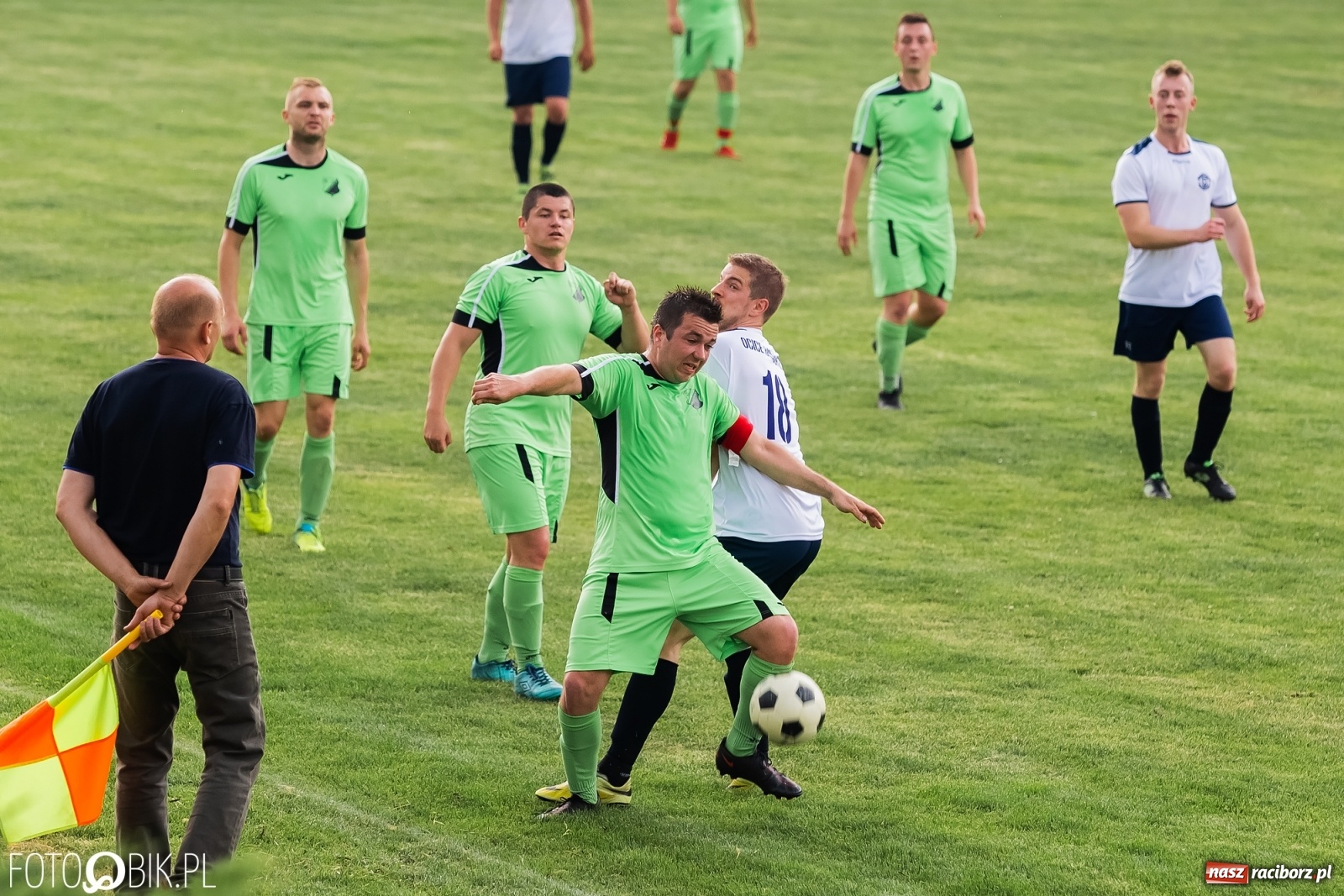 Zdjęcie w galerii na portalu naszraciborz.pl: Lokomotywa z Tuwima dojechała do celu [FOTO] wiadomości z regionu