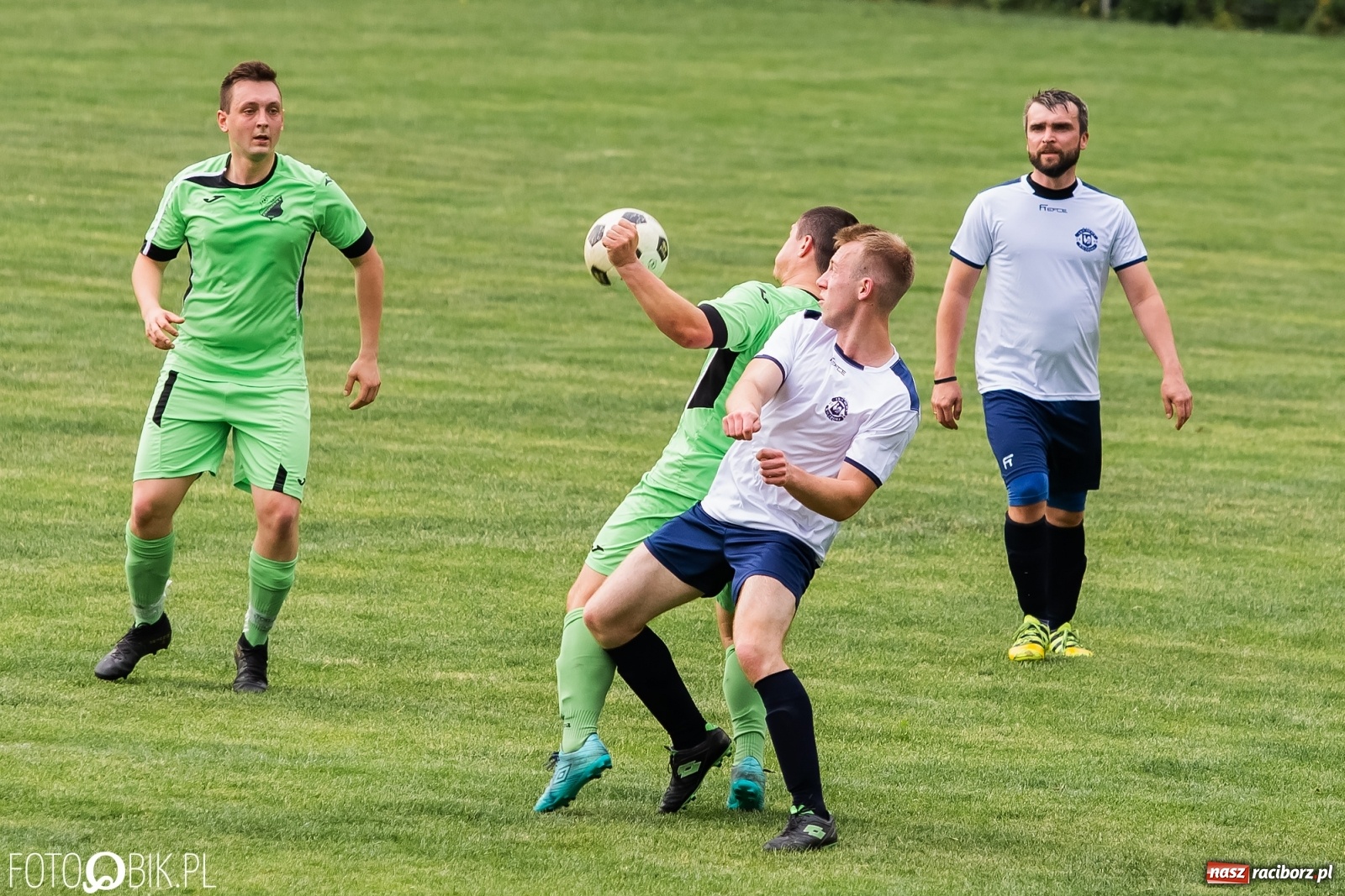Zdjęcie w galerii na portalu naszraciborz.pl: Lokomotywa z Tuwima dojechała do celu [FOTO] wiadomości z regionu