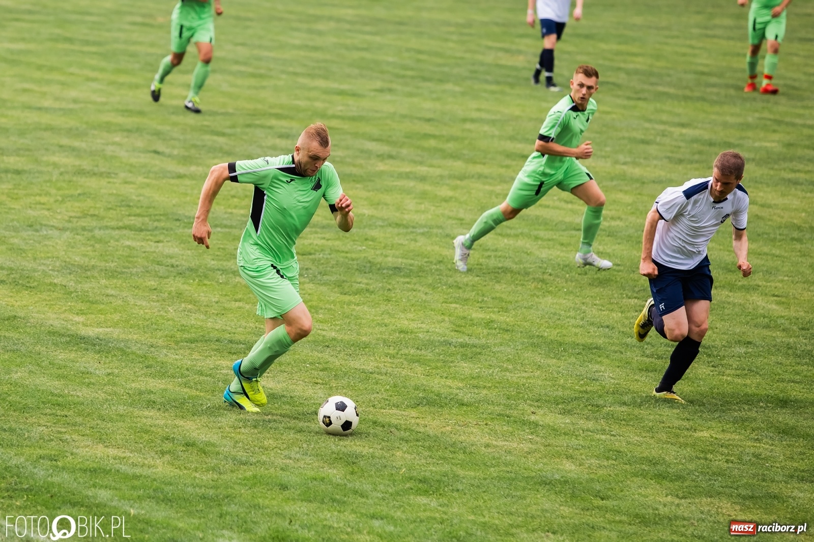 Zdjęcie w galerii na portalu naszraciborz.pl: Lokomotywa z Tuwima dojechała do celu [FOTO] wiadomości z regionu