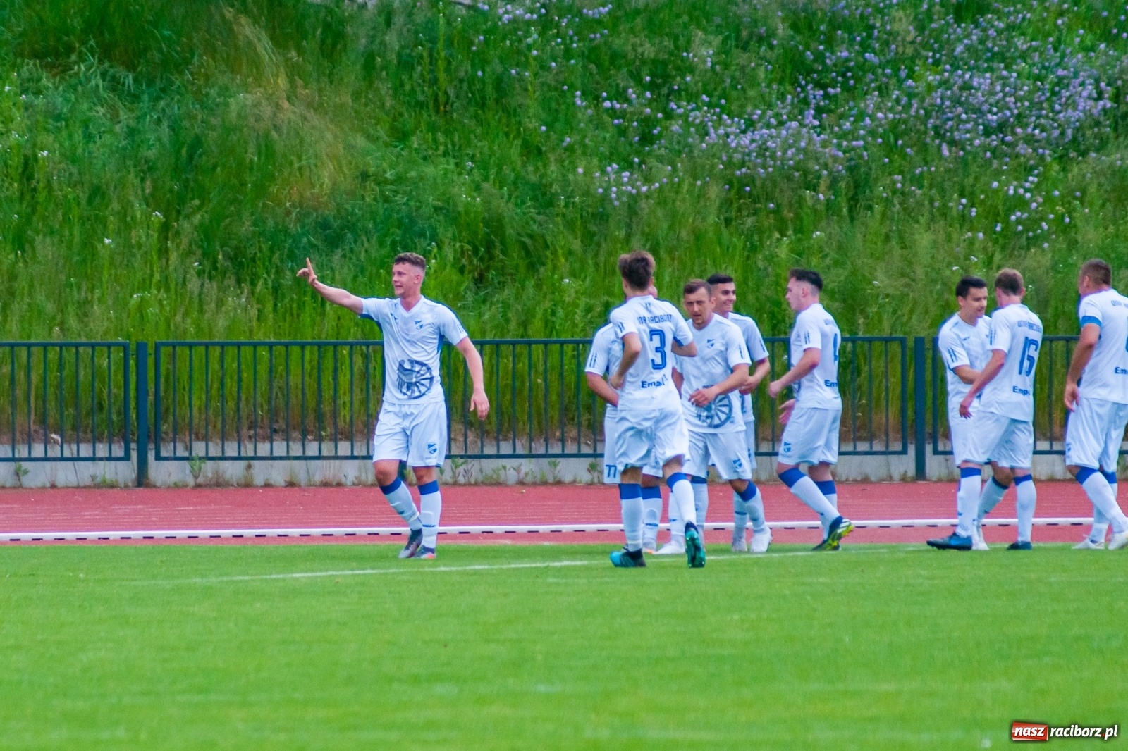 Zdjęcie w galerii na portalu naszraciborz.pl: Mury Fortecy nie powstrzymały raciborskiej Unii [FOTO] wiadomości z regionu