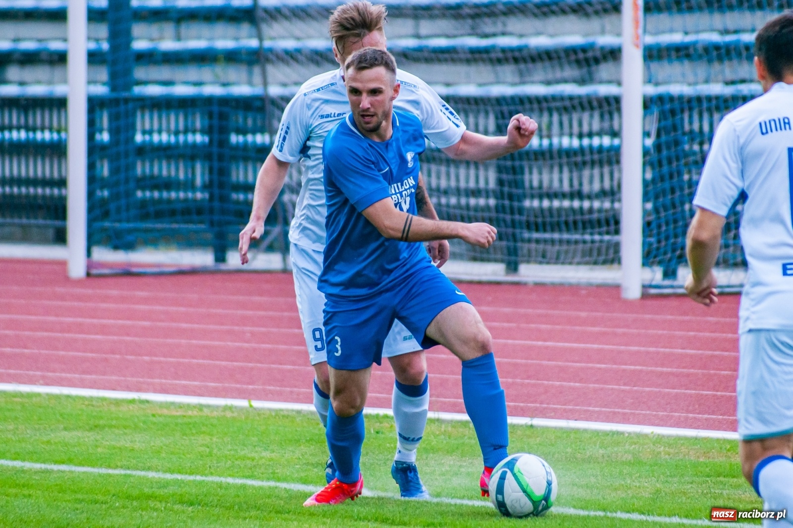 Zdjęcie w galerii na portalu naszraciborz.pl: Mury Fortecy nie powstrzymały raciborskiej Unii [FOTO] wiadomości z regionu