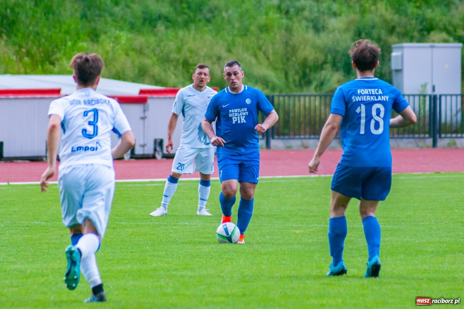 Zdjęcie w galerii na portalu naszraciborz.pl: Mury Fortecy nie powstrzymały raciborskiej Unii [FOTO] wiadomości z regionu