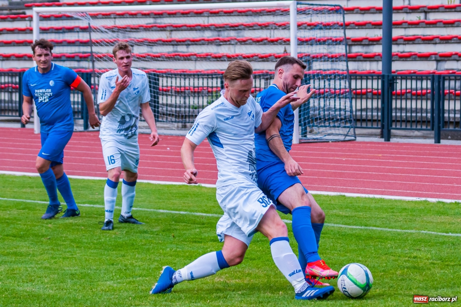 Zdjęcie w galerii na portalu naszraciborz.pl: Mury Fortecy nie powstrzymały raciborskiej Unii [FOTO] wiadomości z regionu