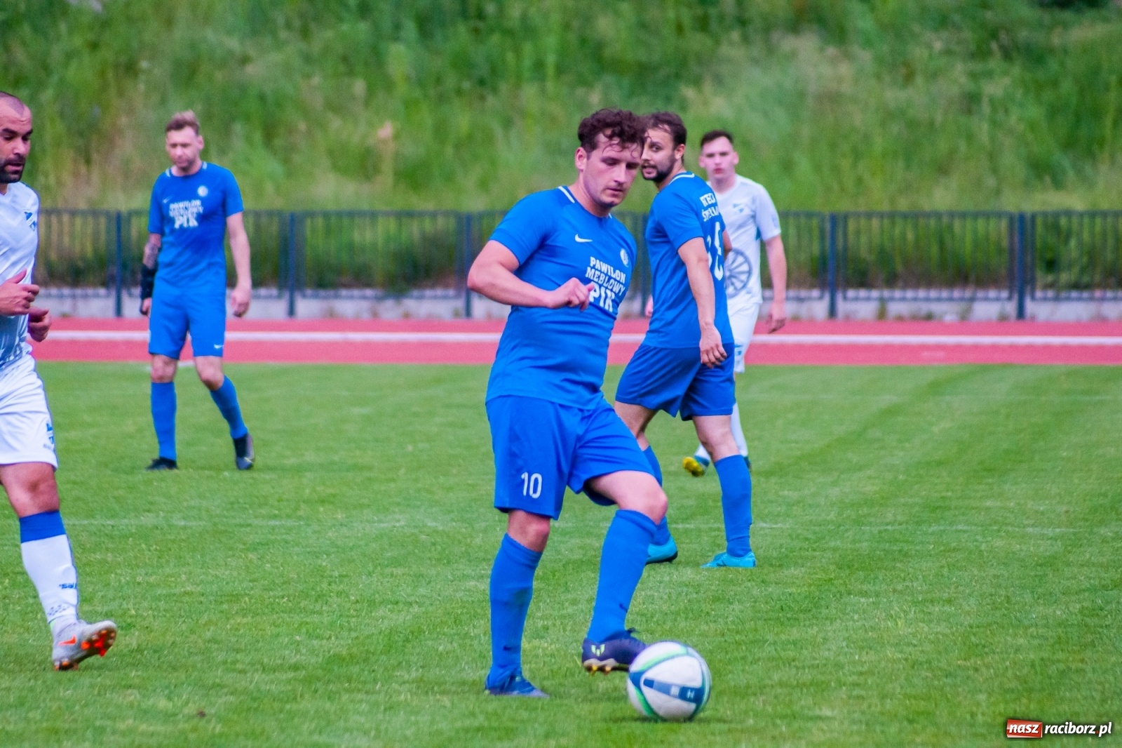 Zdjęcie w galerii na portalu naszraciborz.pl: Mury Fortecy nie powstrzymały raciborskiej Unii [FOTO] wiadomości z regionu