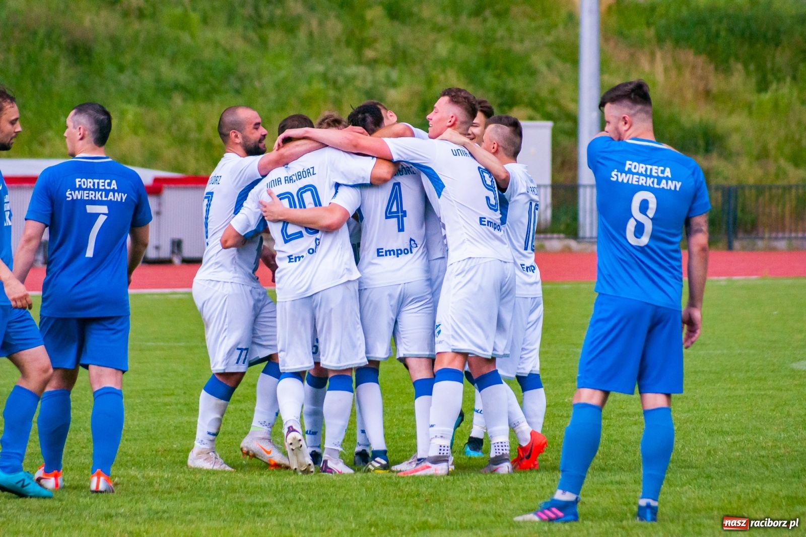 Zdjęcie w galerii na portalu naszraciborz.pl: Mury Fortecy nie powstrzymały raciborskiej Unii [FOTO] wiadomości z regionu