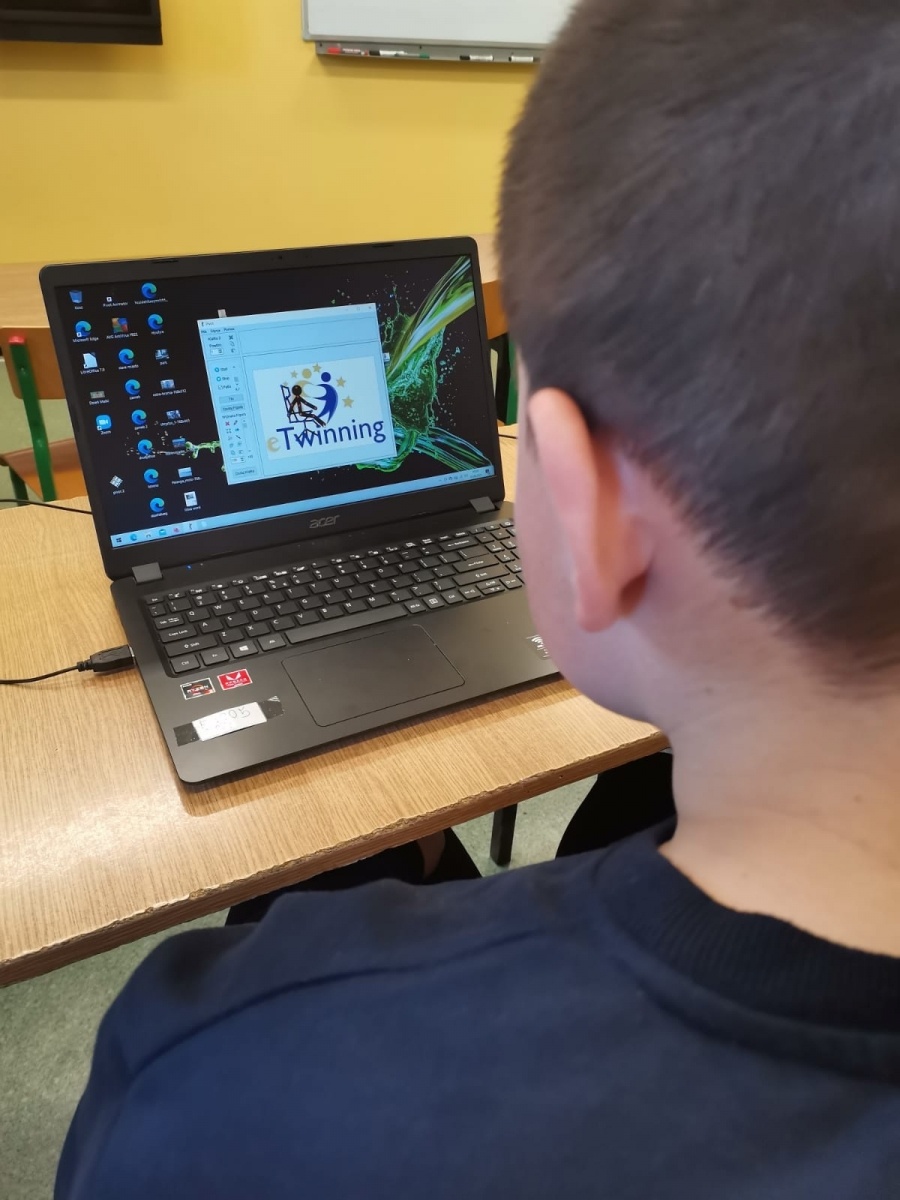 Zdjęcie w galerii na portalu naszraciborz.pl: Szkoła Podstawowa z Oddziałami Integracyjnymi w Brzeźnicy ma MegaMisję! wiadomości z regionu