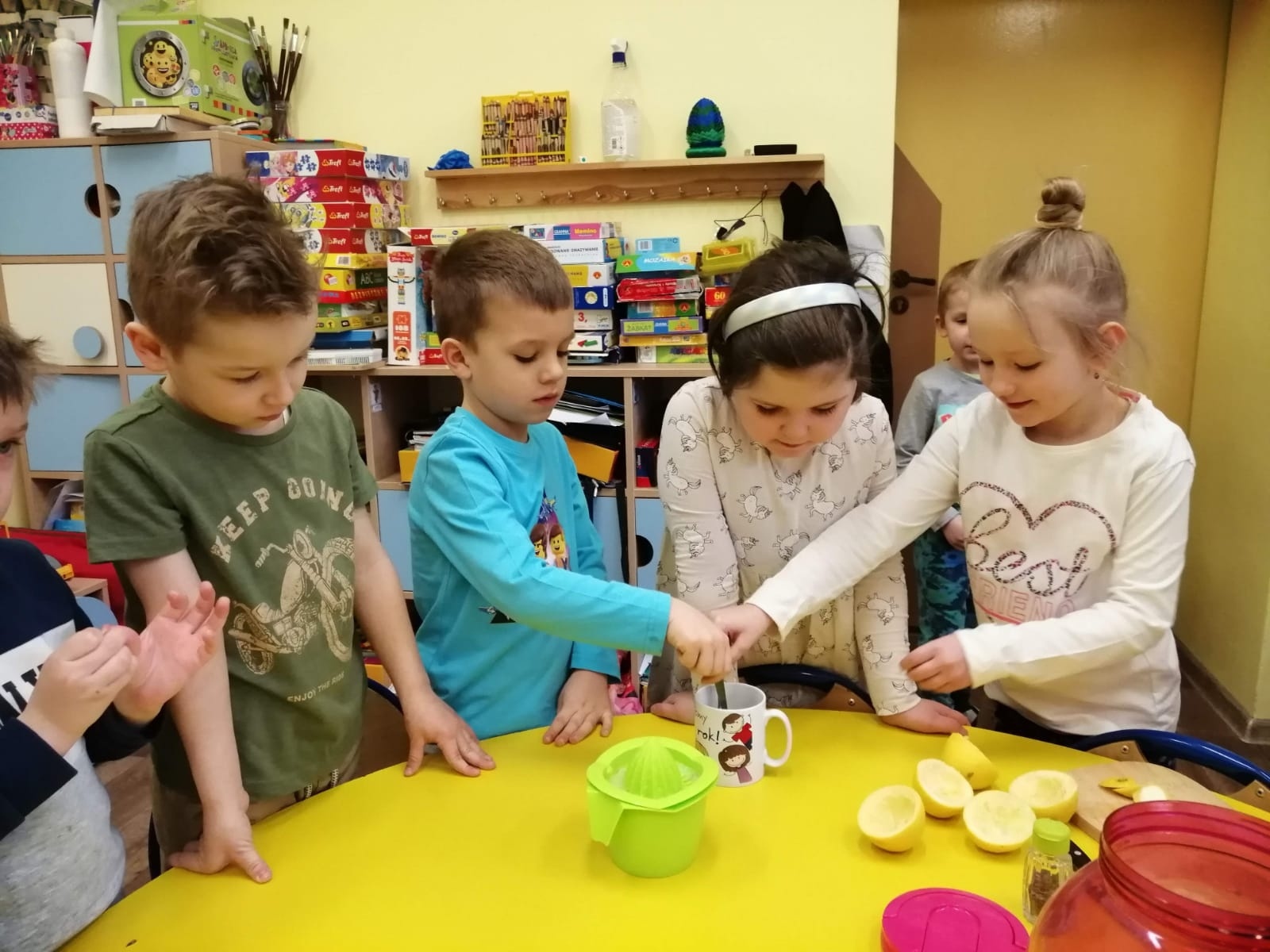 Zdjęcie w galerii na portalu naszraciborz.pl: Szkoła Podstawowa z Oddziałami Integracyjnymi w Brzeźnicy ma MegaMisję! wiadomości z regionu