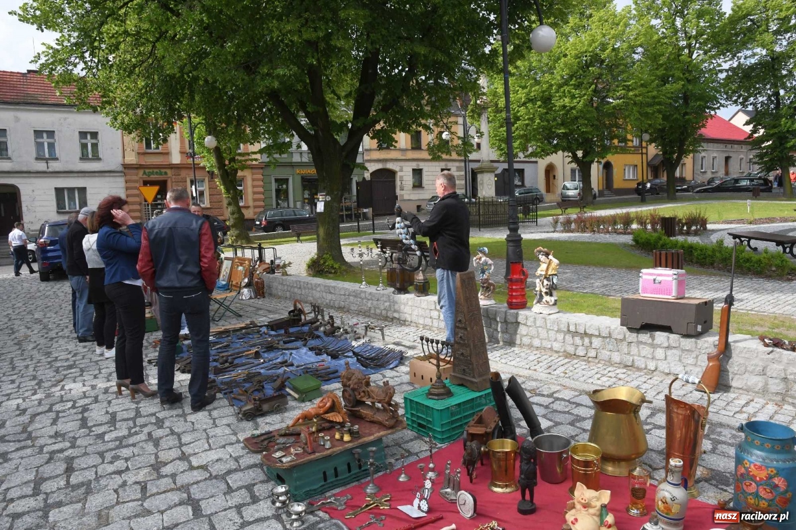 Zdjęcie w galerii na portalu naszraciborz.pl: I krzanowicki jarmark staroci. Sprzedający nie zawiedli [FOTO i WIDEO] wiadomości z regionu