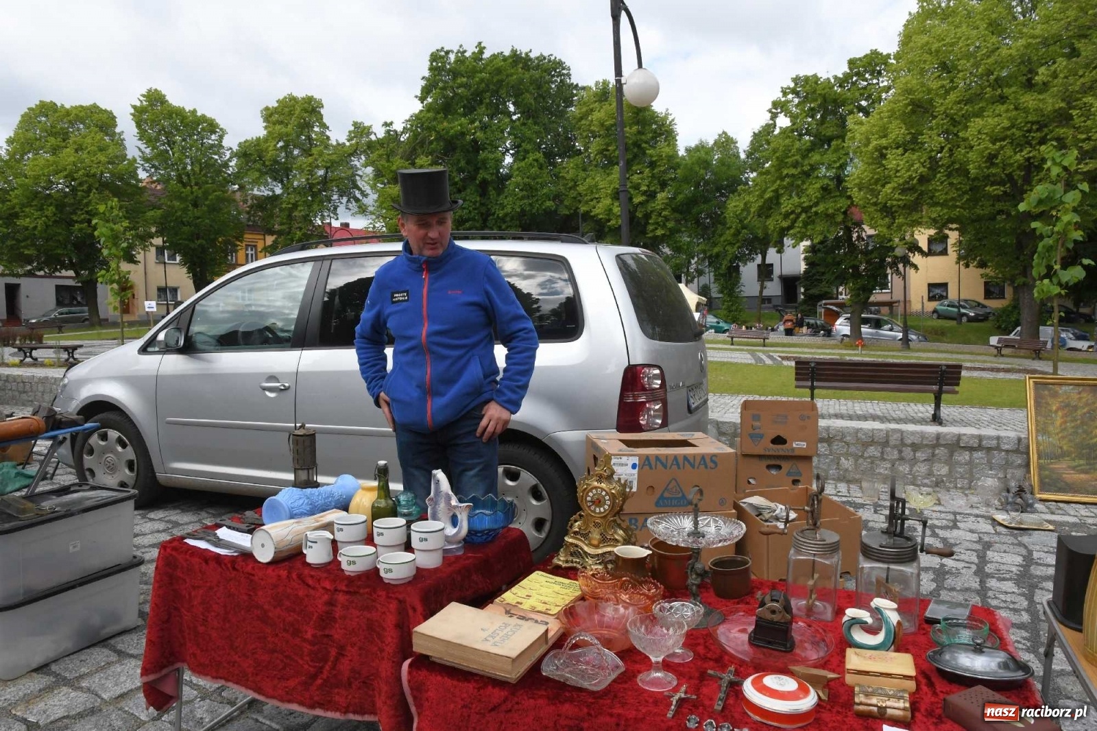 Zdjęcie w galerii na portalu naszraciborz.pl: I krzanowicki jarmark staroci. Sprzedający nie zawiedli [FOTO i WIDEO] wiadomości z regionu