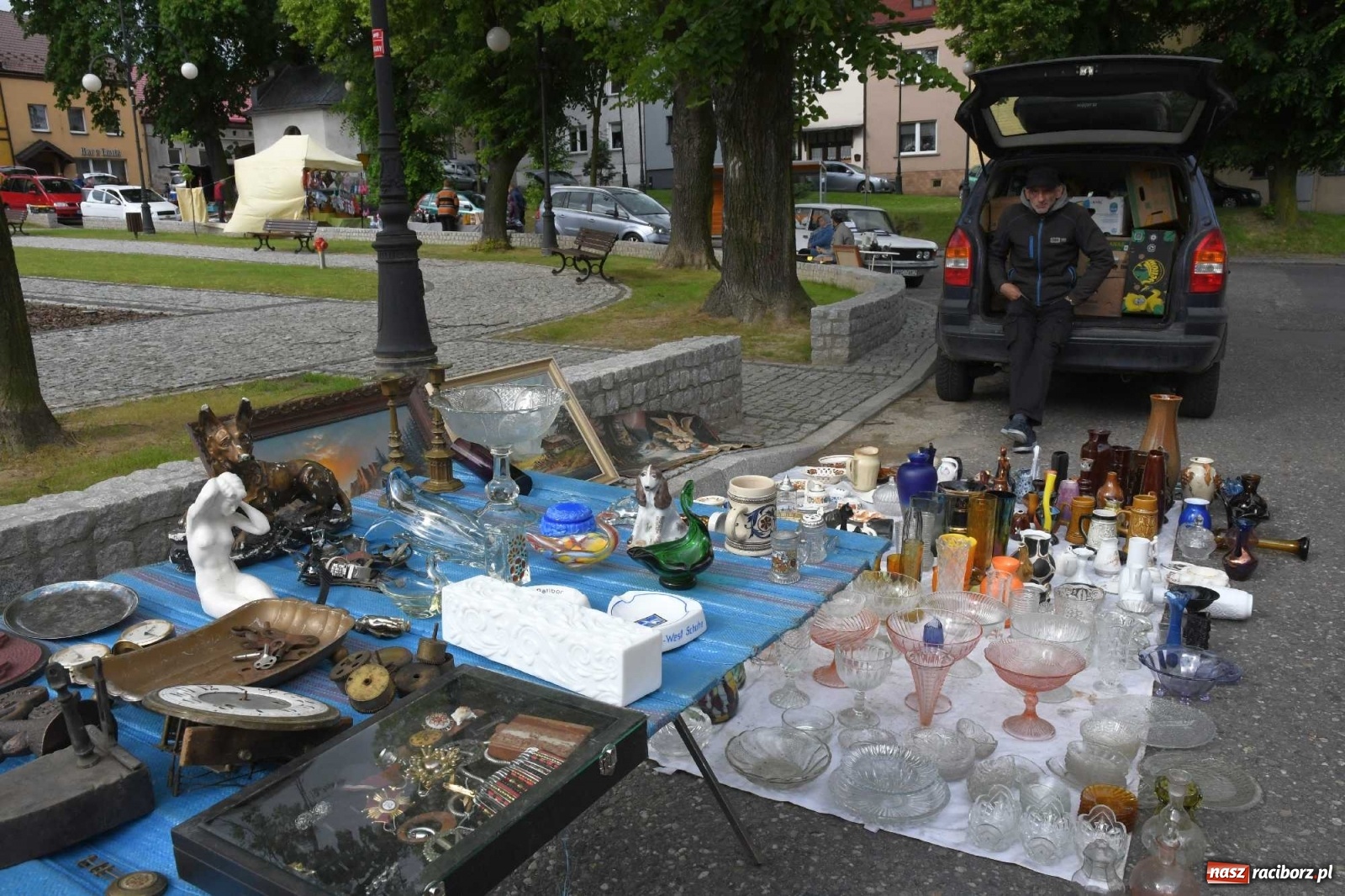 Zdjęcie w galerii na portalu naszraciborz.pl: I krzanowicki jarmark staroci. Sprzedający nie zawiedli [FOTO i WIDEO] wiadomości z regionu