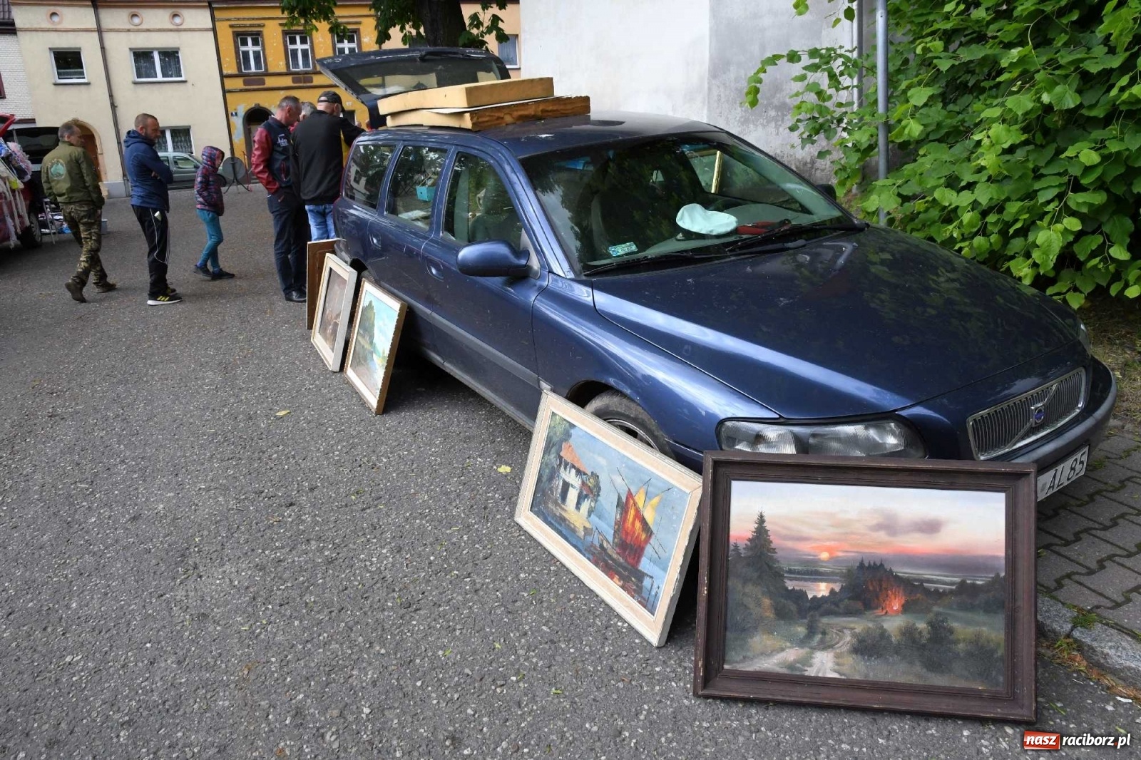 Zdjęcie w galerii na portalu naszraciborz.pl: I krzanowicki jarmark staroci. Sprzedający nie zawiedli [FOTO i WIDEO] wiadomości z regionu
