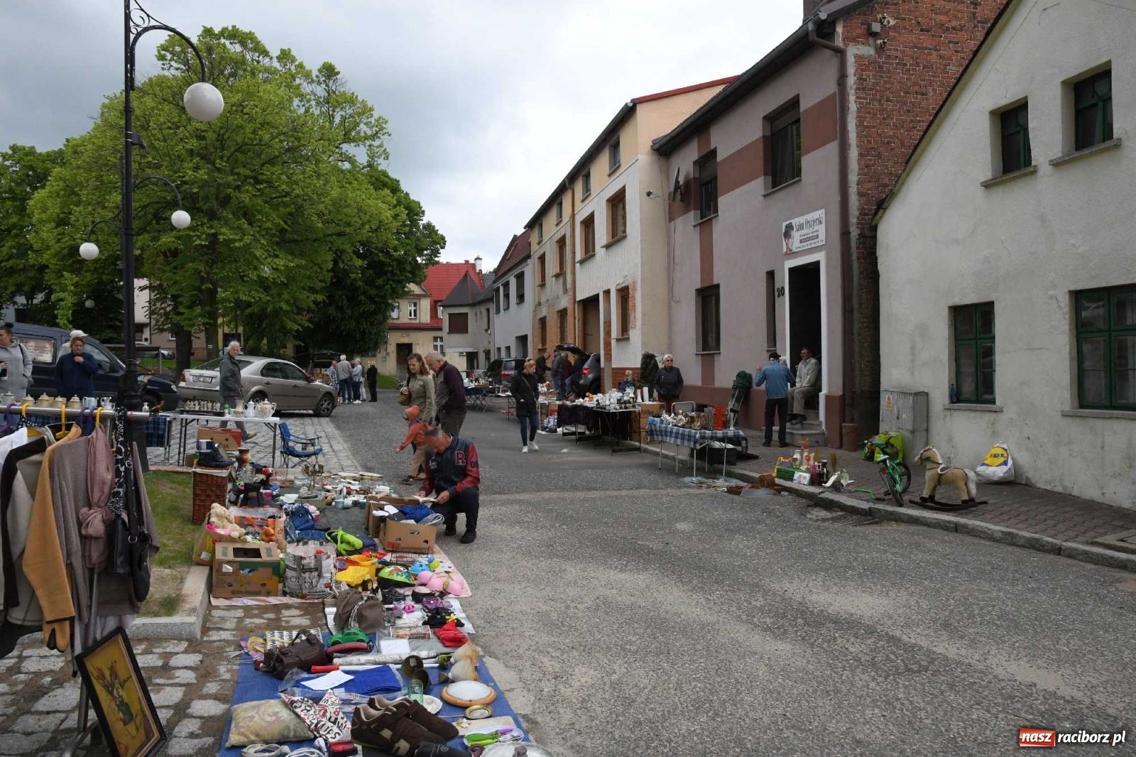 Zdjęcie w galerii na portalu naszraciborz.pl: I krzanowicki jarmark staroci. Sprzedający nie zawiedli [FOTO i WIDEO] wiadomości z regionu