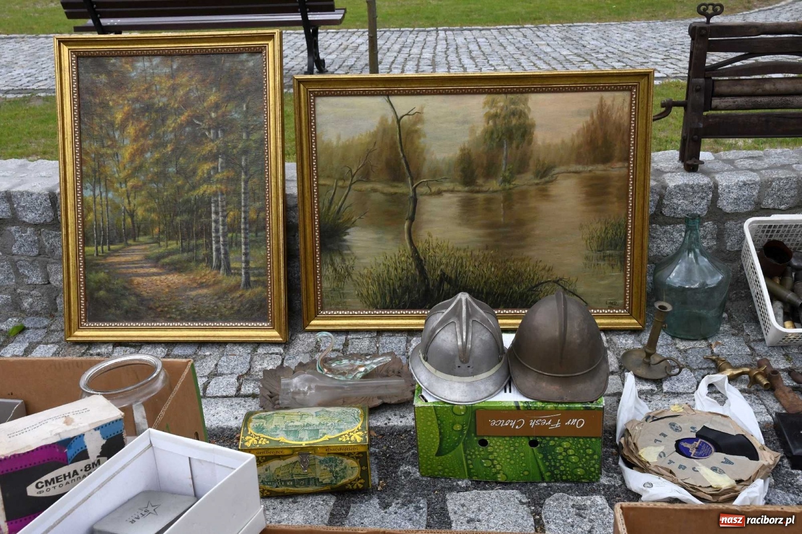 Zdjęcie w galerii na portalu naszraciborz.pl: I krzanowicki jarmark staroci. Sprzedający nie zawiedli [FOTO i WIDEO] wiadomości z regionu