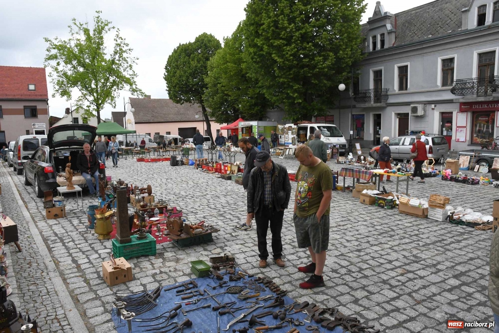Zdjęcie w galerii na portalu naszraciborz.pl: I krzanowicki jarmark staroci. Sprzedający nie zawiedli [FOTO i WIDEO] wiadomości z regionu