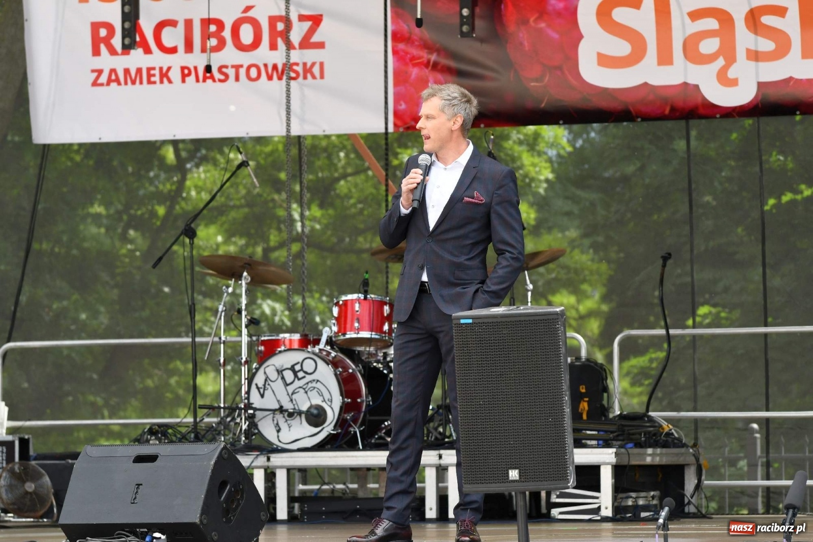 Zdjęcie w galerii na portalu naszraciborz.pl: Kulebele z modrą kapustą, czyli zamkowy dziedziniec tonie w śląskich smakach wiadomości z regionu