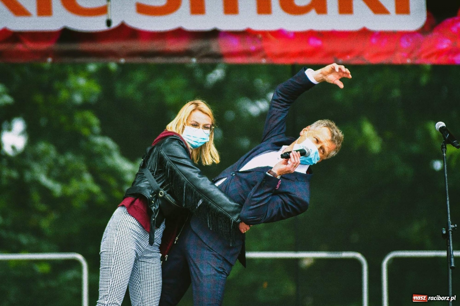 Zdjęcie w galerii na portalu naszraciborz.pl: Kulebele z modrą kapustą, czyli zamkowy dziedziniec tonie w śląskich smakach wiadomości z regionu