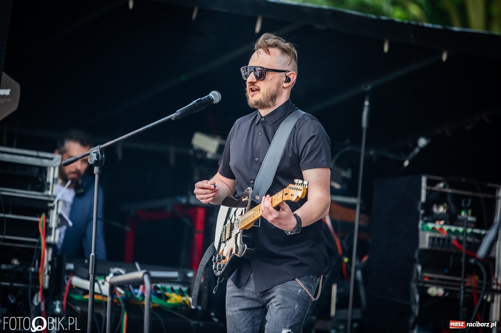 Zdjęcie w galerii na portalu naszraciborz.pl: Kulebele z modrą kapustą, czyli zamkowy dziedziniec tonie w śląskich smakach wiadomości z regionu