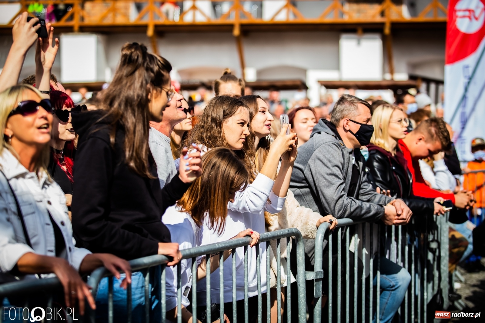 Zdjęcie w galerii na portalu naszraciborz.pl: Kulebele z modrą kapustą, czyli zamkowy dziedziniec tonie w śląskich smakach wiadomości z regionu