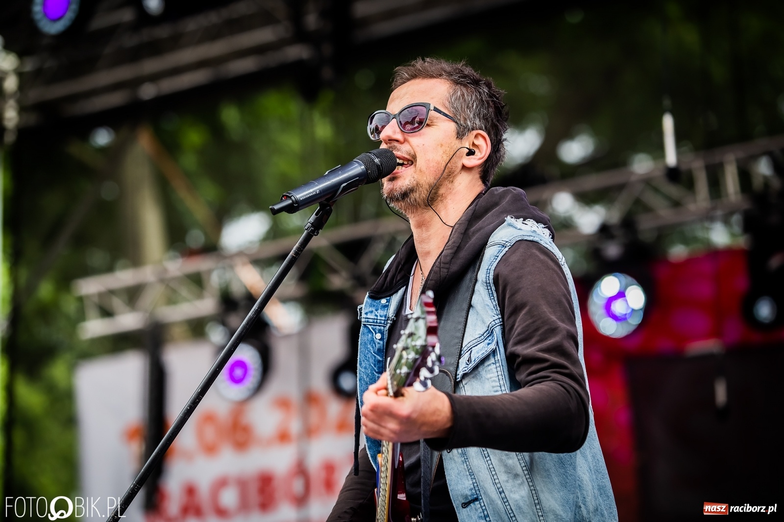 Zdjęcie w galerii na portalu naszraciborz.pl: Kulebele z modrą kapustą, czyli zamkowy dziedziniec tonie w śląskich smakach wiadomości z regionu