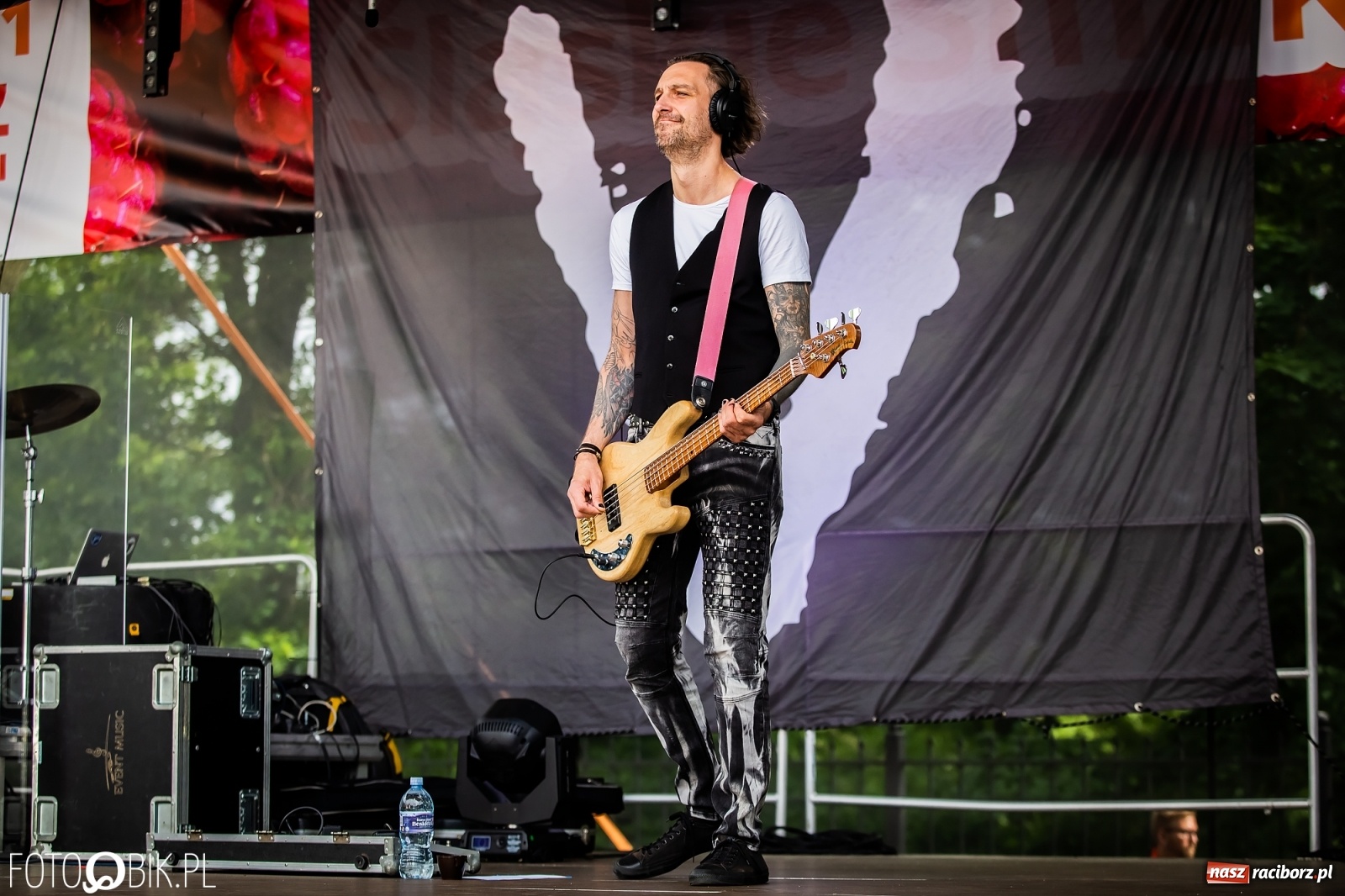 Zdjęcie w galerii na portalu naszraciborz.pl: Kulebele z modrą kapustą, czyli zamkowy dziedziniec tonie w śląskich smakach wiadomości z regionu