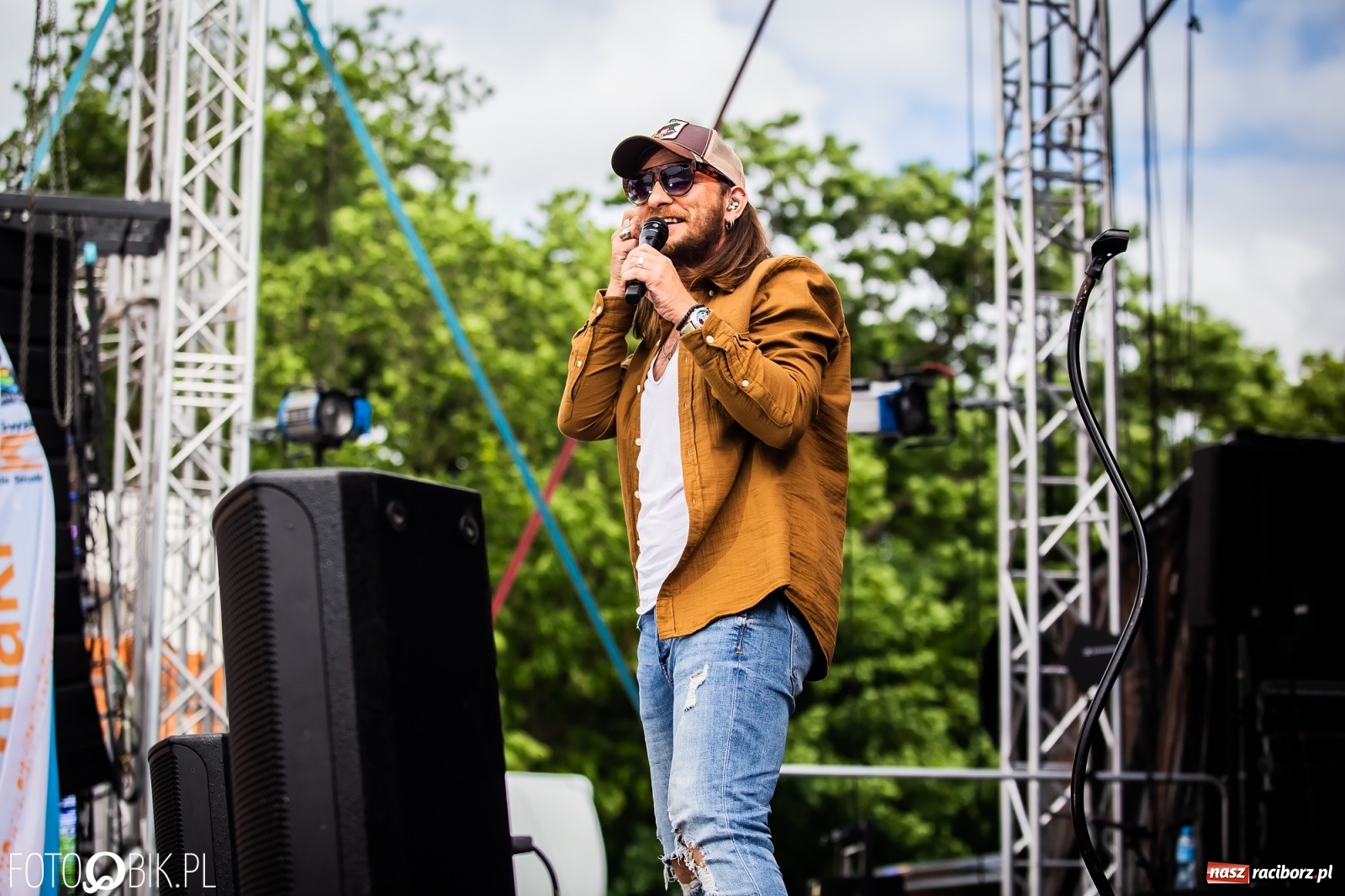 Zdjęcie w galerii na portalu naszraciborz.pl: Kulebele z modrą kapustą, czyli zamkowy dziedziniec tonie w śląskich smakach wiadomości z regionu