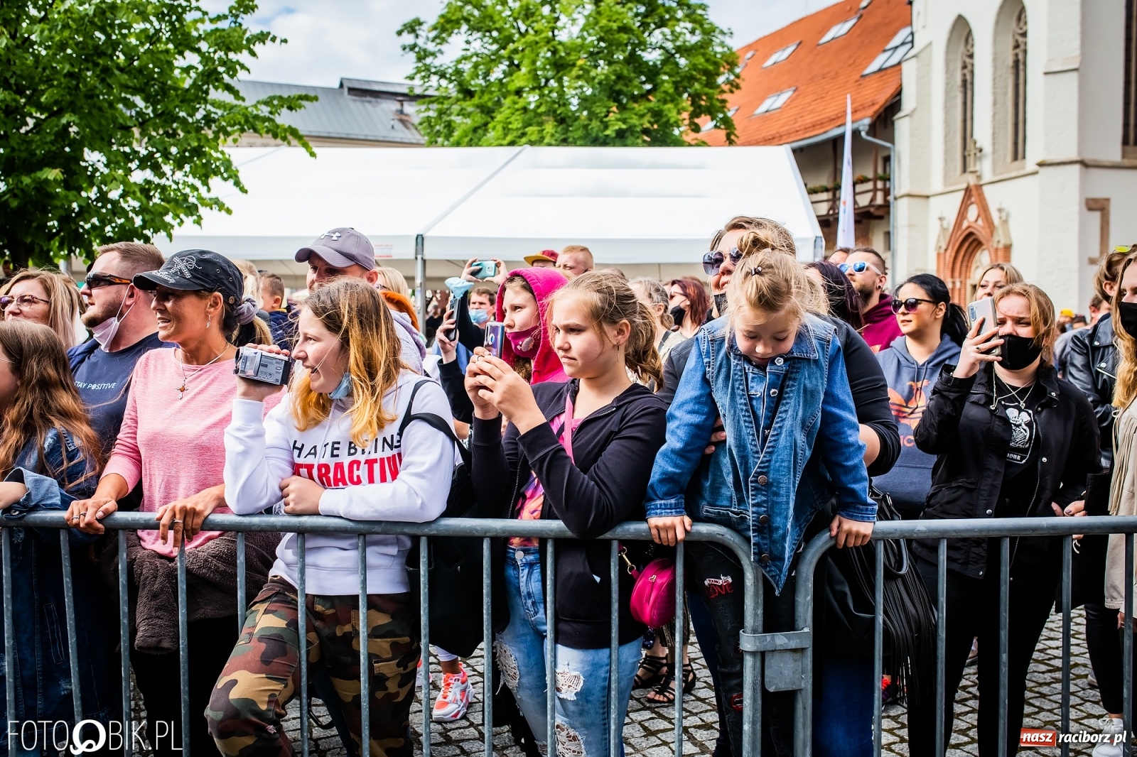Zdjęcie w galerii na portalu naszraciborz.pl: Kulebele z modrą kapustą, czyli zamkowy dziedziniec tonie w śląskich smakach wiadomości z regionu