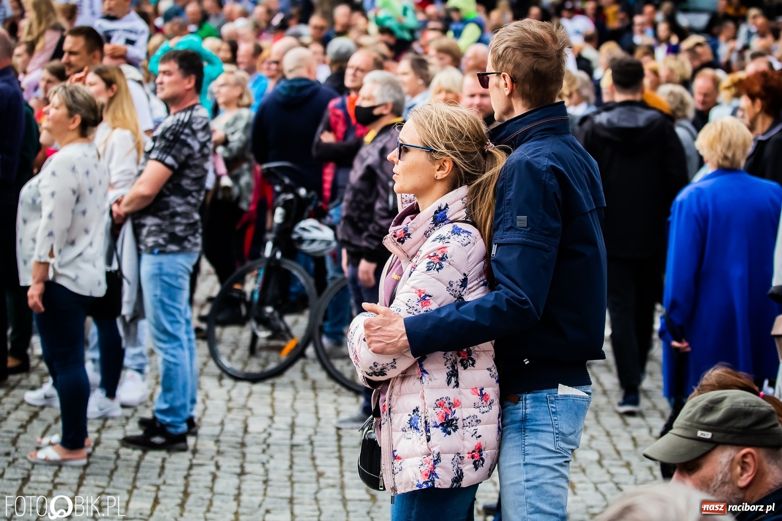 Zdjęcie w galerii na portalu naszraciborz.pl: Kulebele z modrą kapustą, czyli zamkowy dziedziniec tonie w śląskich smakach wiadomości z regionu