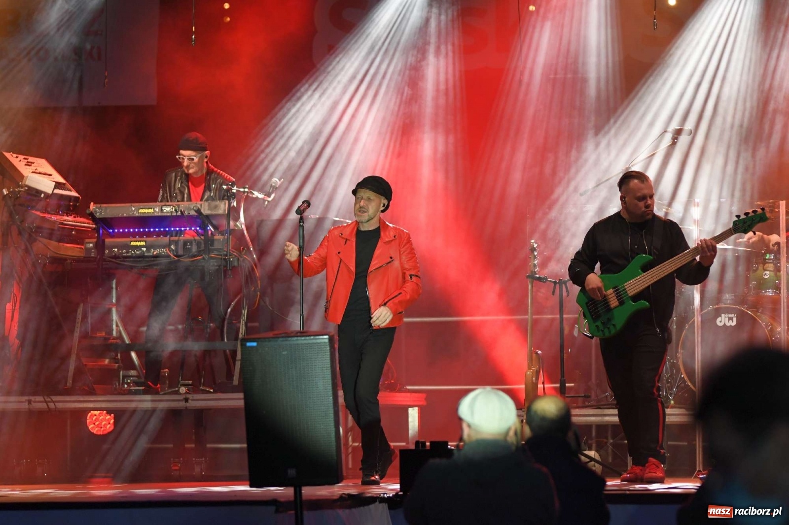 Zdjęcie w galerii na portalu naszraciborz.pl: Nietykalni, czyli Kombi na zamku w Raciborzu wiadomości z regionu