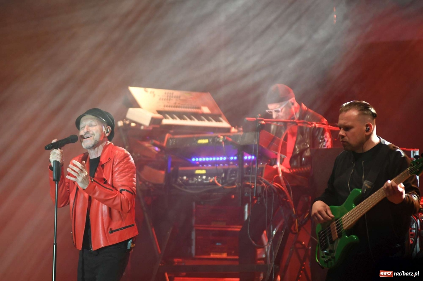 Zdjęcie w galerii na portalu naszraciborz.pl: Nietykalni, czyli Kombi na zamku w Raciborzu wiadomości z regionu