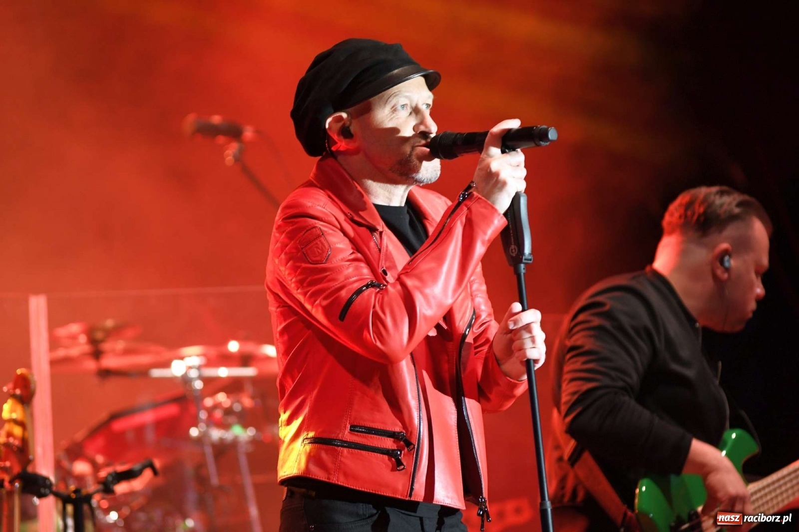 Zdjęcie w galerii na portalu naszraciborz.pl: Nietykalni, czyli Kombi na zamku w Raciborzu wiadomości z regionu