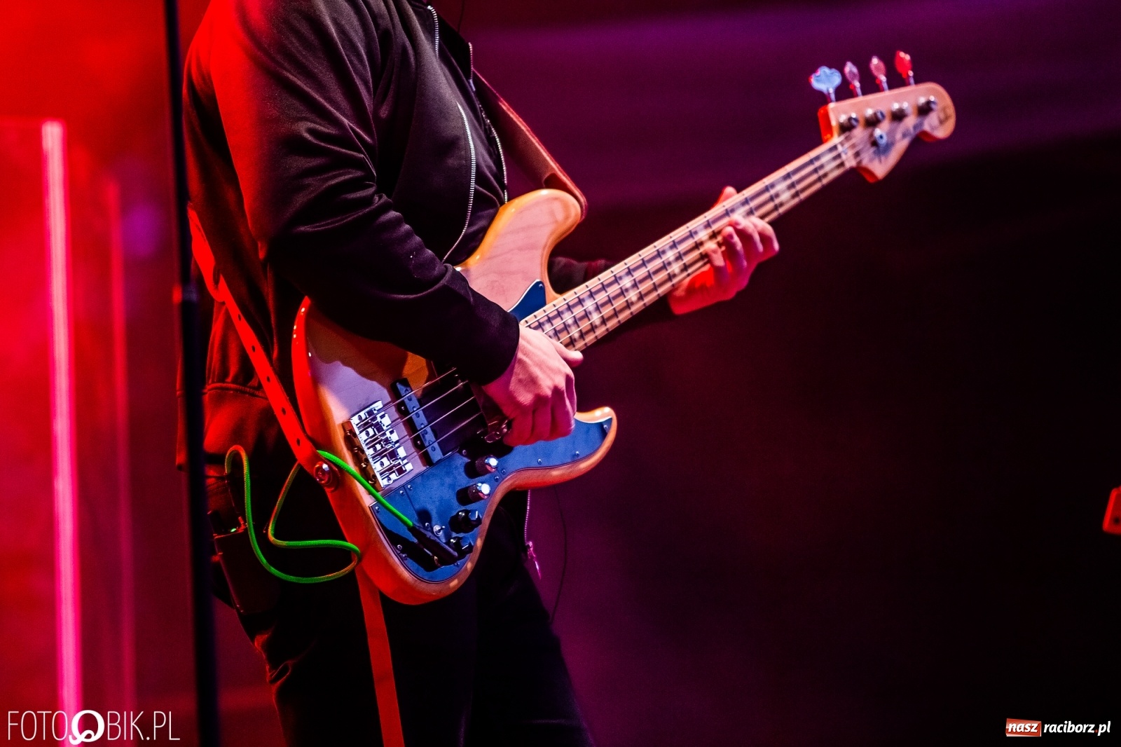 Zdjęcie w galerii na portalu naszraciborz.pl: Nietykalni, czyli Kombi na zamku w Raciborzu wiadomości z regionu