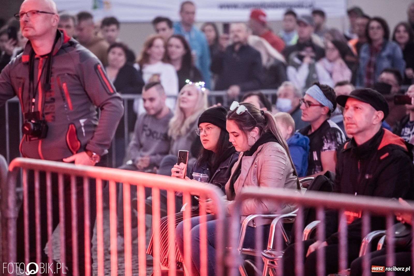 Zdjęcie w galerii na portalu naszraciborz.pl: Nietykalni, czyli Kombi na zamku w Raciborzu wiadomości z regionu