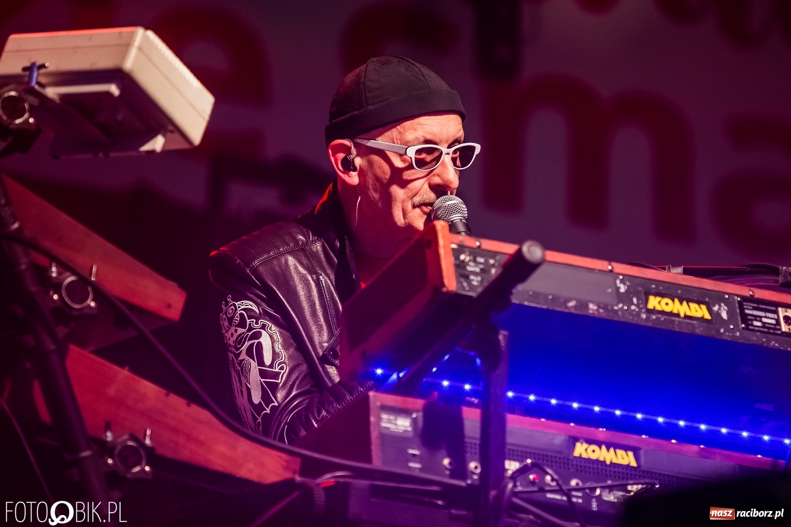 Zdjęcie w galerii na portalu naszraciborz.pl: Nietykalni, czyli Kombi na zamku w Raciborzu wiadomości z regionu