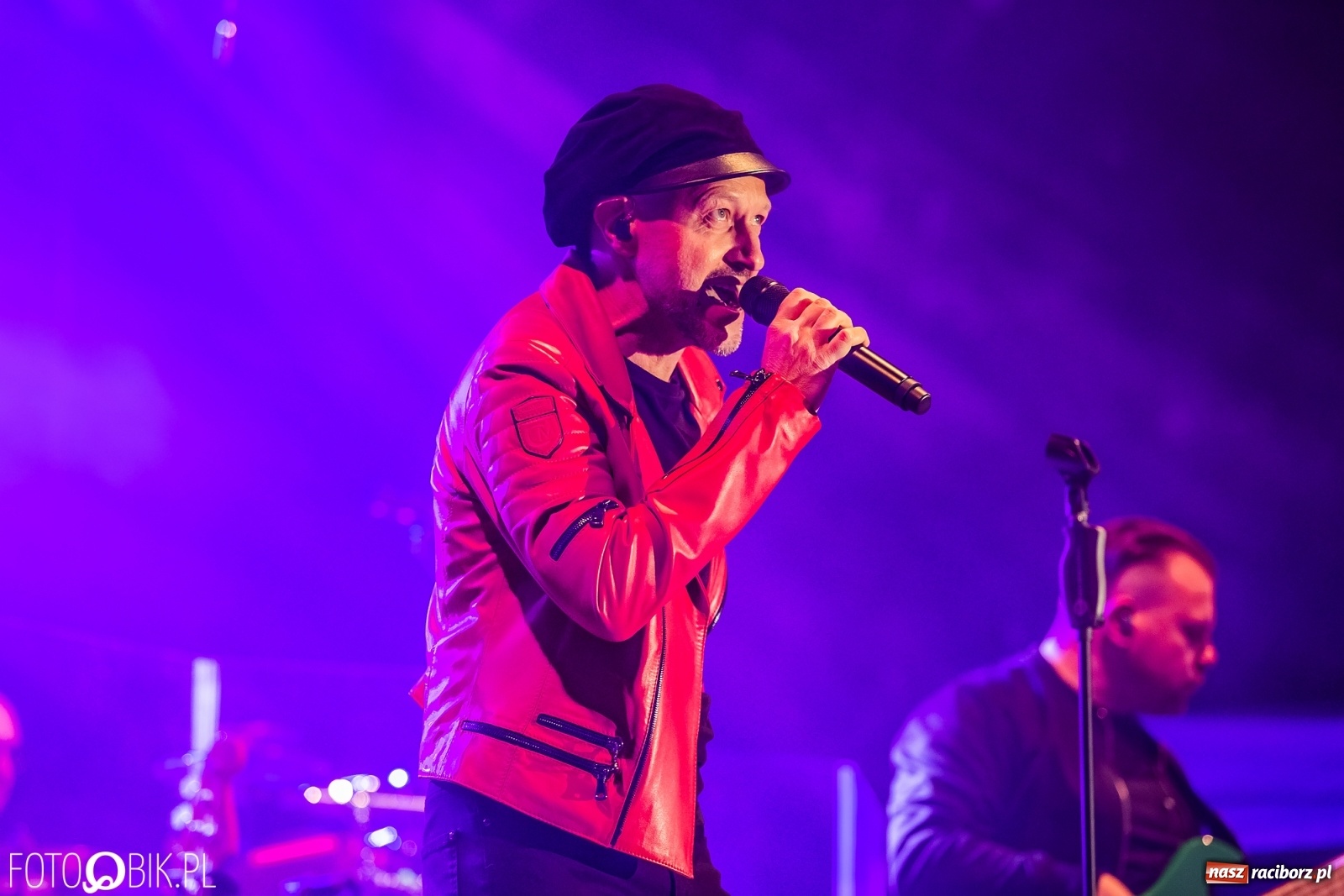 Zdjęcie w galerii na portalu naszraciborz.pl: Nietykalni, czyli Kombi na zamku w Raciborzu wiadomości z regionu