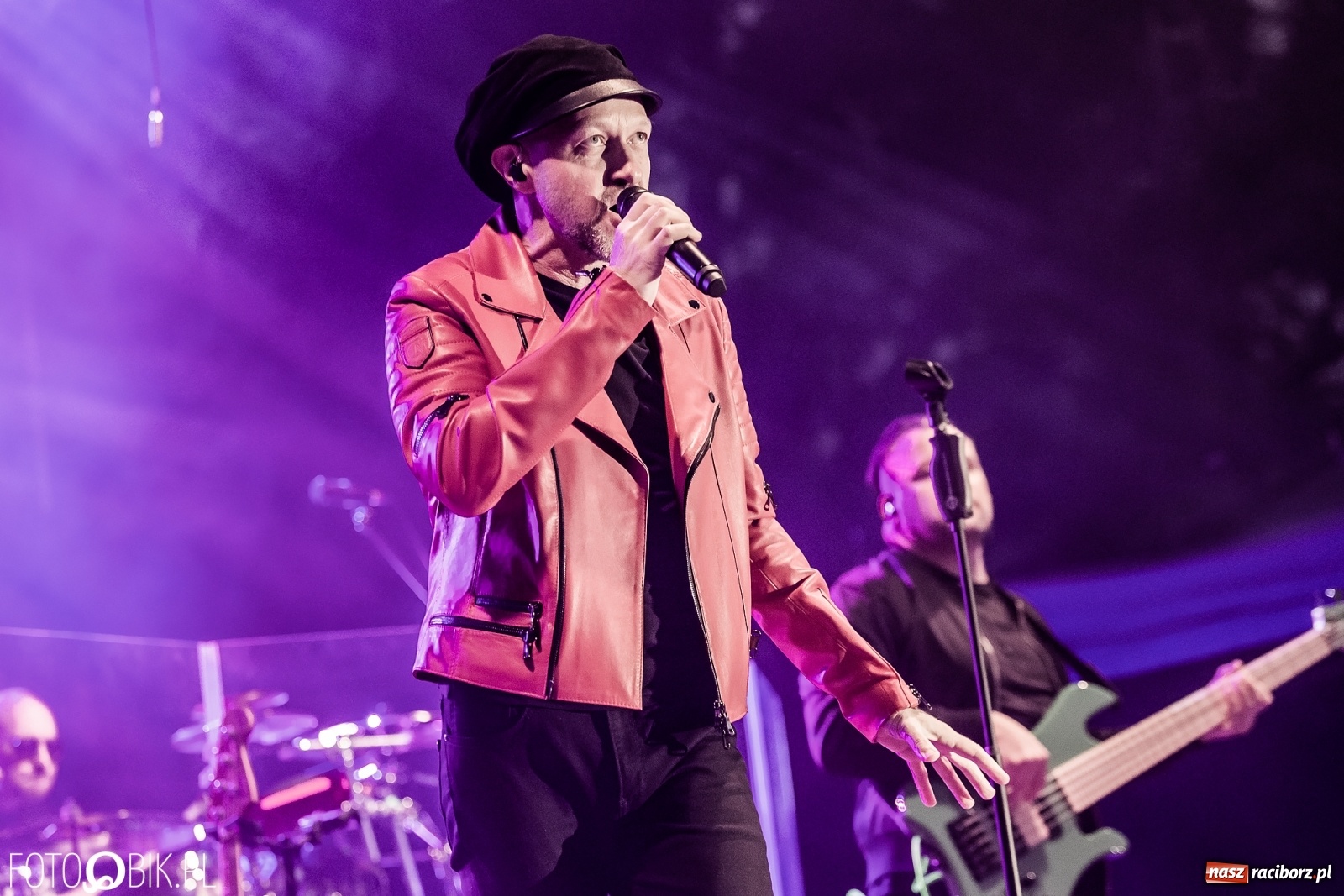 Zdjęcie w galerii na portalu naszraciborz.pl: Nietykalni, czyli Kombi na zamku w Raciborzu wiadomości z regionu