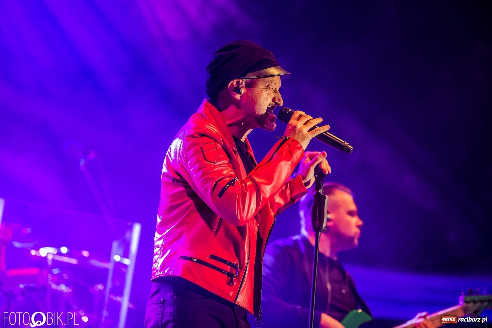 Zdjęcie w galerii na portalu naszraciborz.pl: Nietykalni, czyli Kombi na zamku w Raciborzu wiadomości z regionu