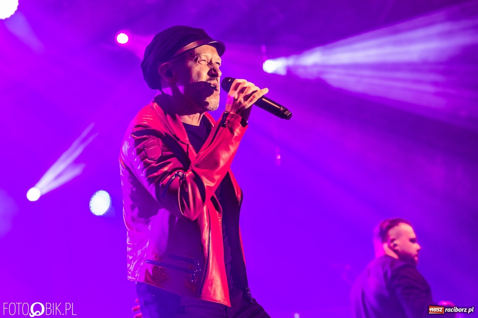 Zdjęcie w galerii na portalu naszraciborz.pl: Nietykalni, czyli Kombi na zamku w Raciborzu wiadomości z regionu