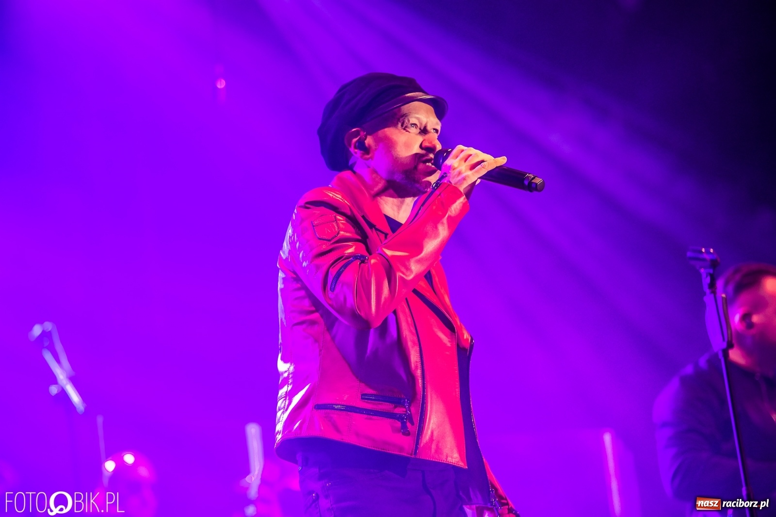 Zdjęcie w galerii na portalu naszraciborz.pl: Nietykalni, czyli Kombi na zamku w Raciborzu wiadomości z regionu