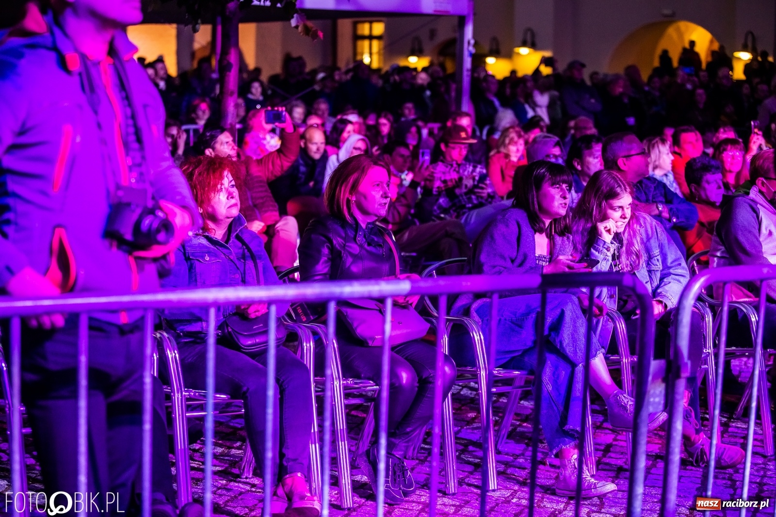 Zdjęcie w galerii na portalu naszraciborz.pl: Nietykalni, czyli Kombi na zamku w Raciborzu wiadomości z regionu