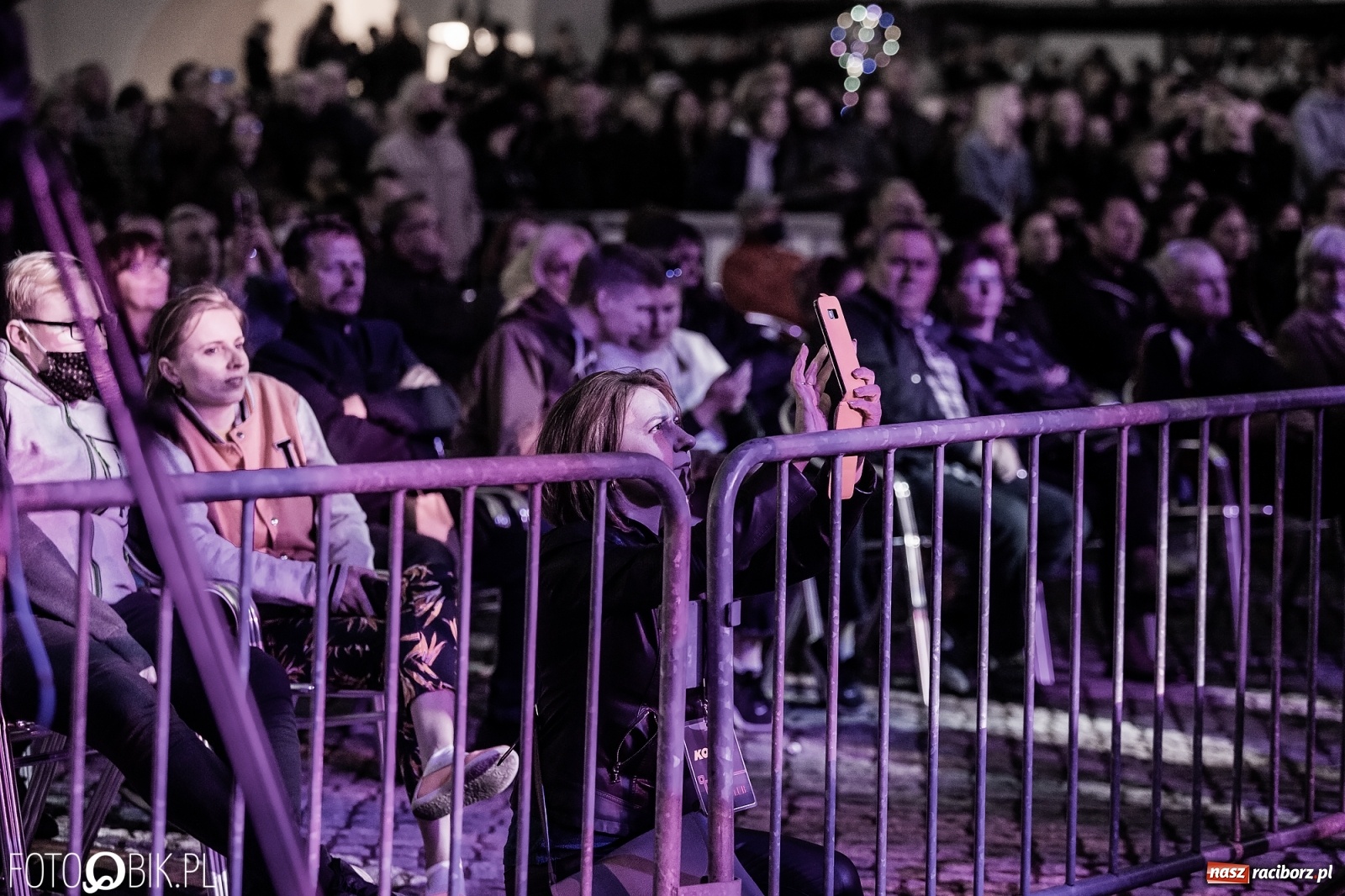 Zdjęcie w galerii na portalu naszraciborz.pl: Nietykalni, czyli Kombi na zamku w Raciborzu wiadomości z regionu