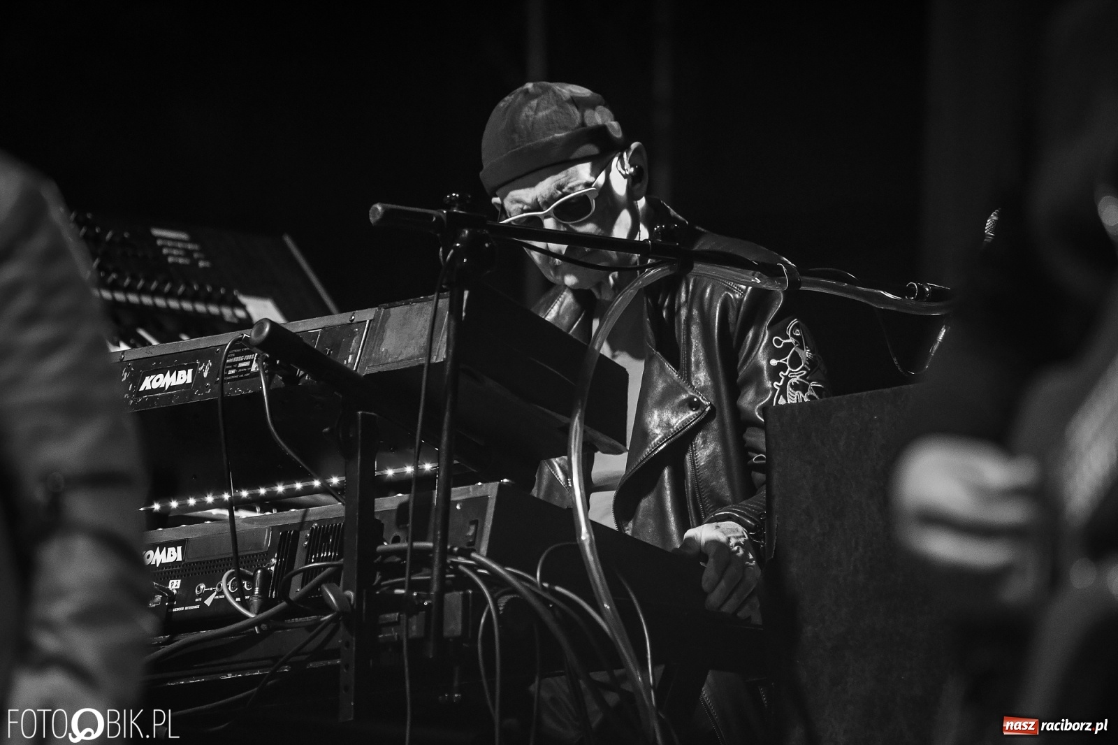 Zdjęcie w galerii na portalu naszraciborz.pl: Nietykalni, czyli Kombi na zamku w Raciborzu wiadomości z regionu