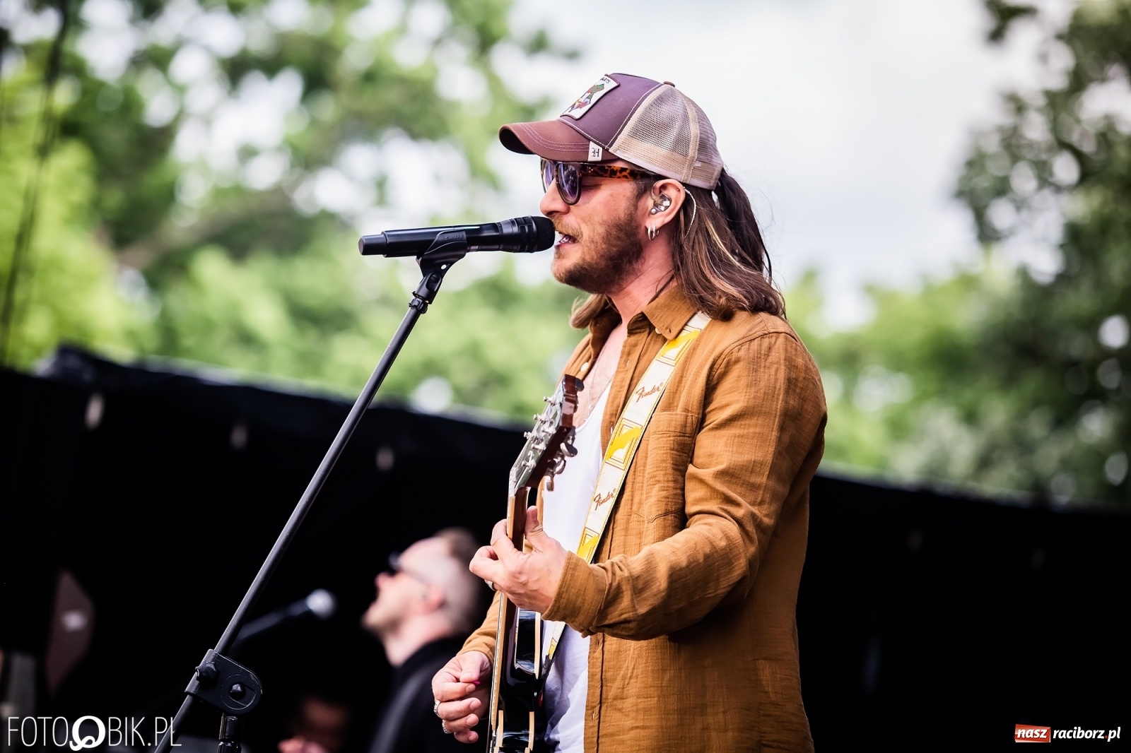 Zdjęcie w galerii na portalu naszraciborz.pl: Zee Zee Woo i VIDEO na zamkowej scenie wiadomości z regionu