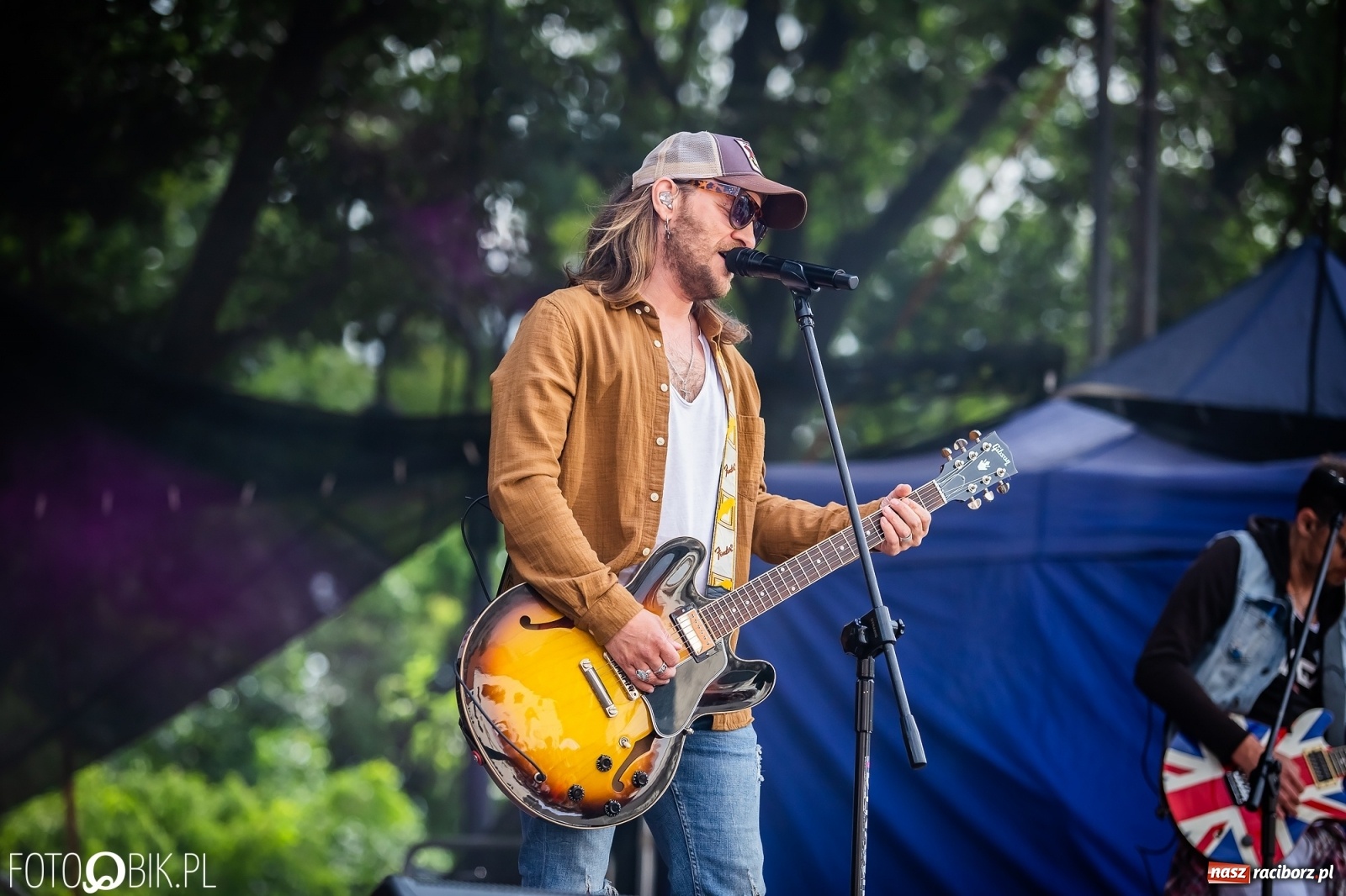 Zdjęcie w galerii na portalu naszraciborz.pl: Zee Zee Woo i VIDEO na zamkowej scenie wiadomości z regionu