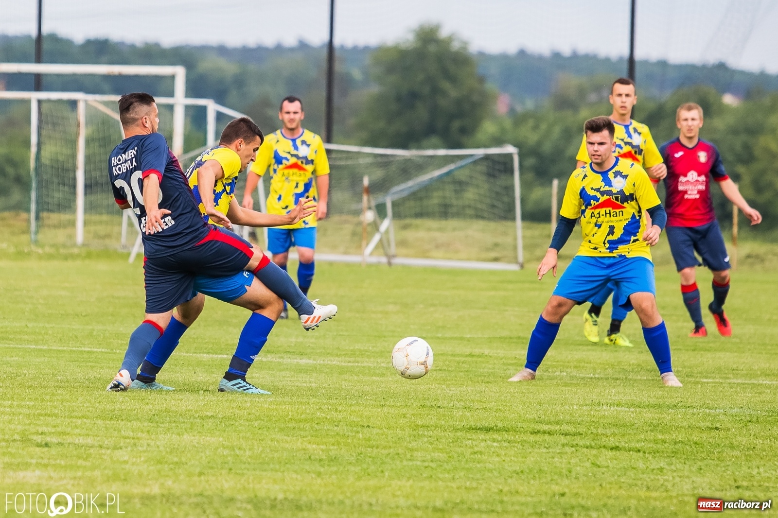 Zdjęcie w galerii na portalu naszraciborz.pl: A klasa. Fatalna passa Brzezia trwa [FOTO] wiadomości z regionu